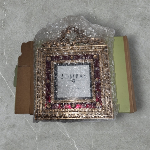 Bombay Company 3x3 Picture Frame - Picture 2 of 4